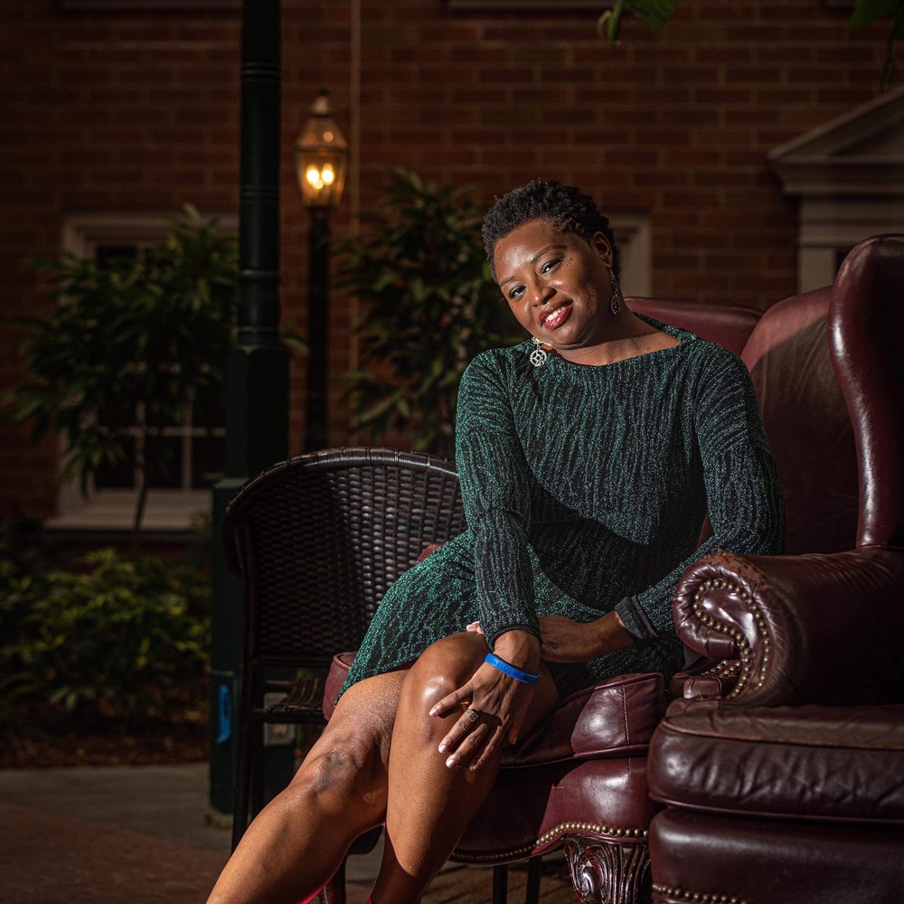 Meet your Posher, Antoinette